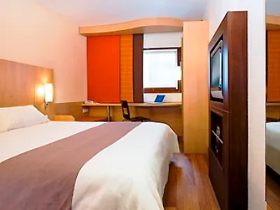 Ibis Les Moulineaux 