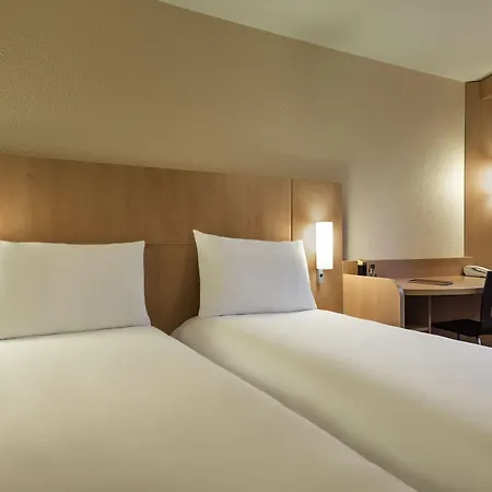 Hotel Ibis Les Moulineaux 