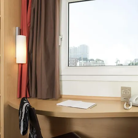 Hotel Ibis Les Moulineaux Val De Seine