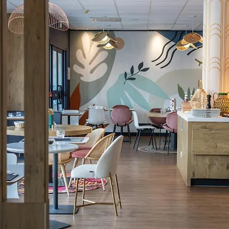 Hotel Ibis Les Moulineaux 
