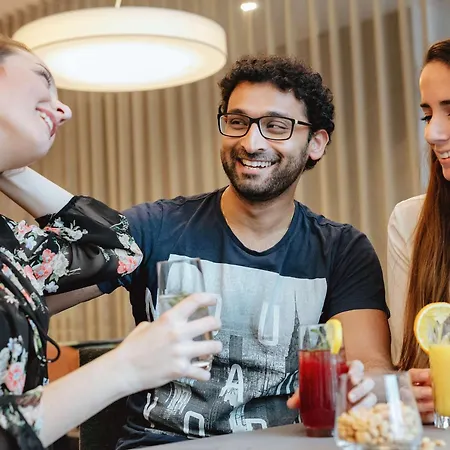 Hotel Ibis Les Moulineaux 