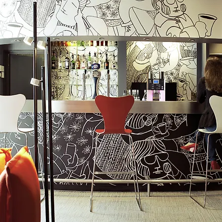 アイビス イッシー レ ムリノ ヴァル ド セーヌ ホテル 3*