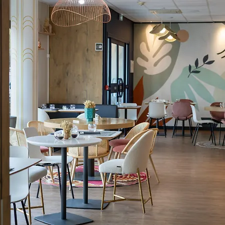 アイビス イッシー レ ムリノ ヴァル ド セーヌ ホテル 3*