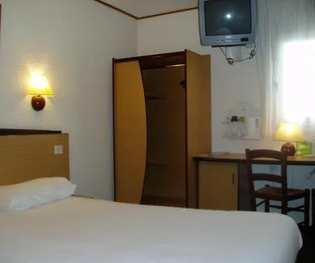 Hotel Ibis Les Moulineaux 