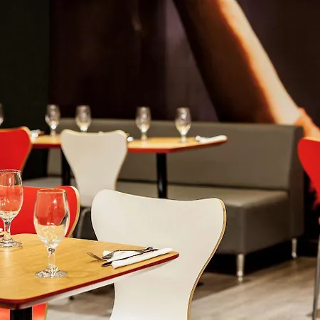 Hotel Ibis Les Moulineaux Val De Seine 3*